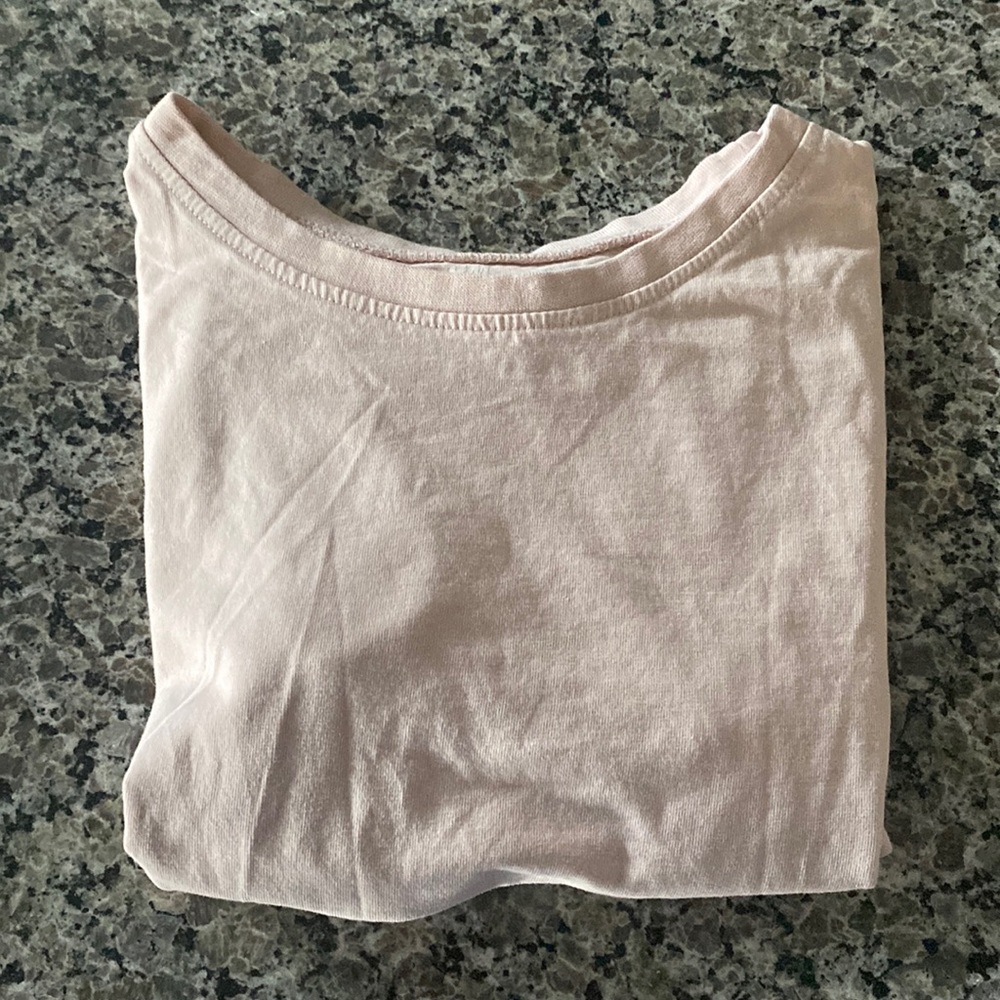Pink short sleeve H&M shirt